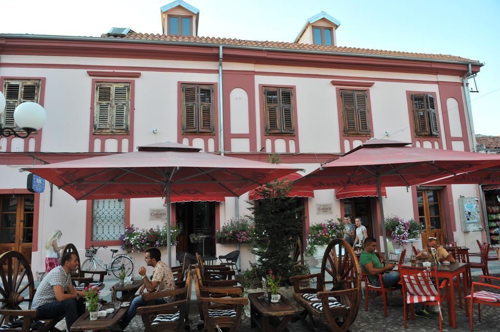 Hotel Carmen Shkodra Kültér fotó