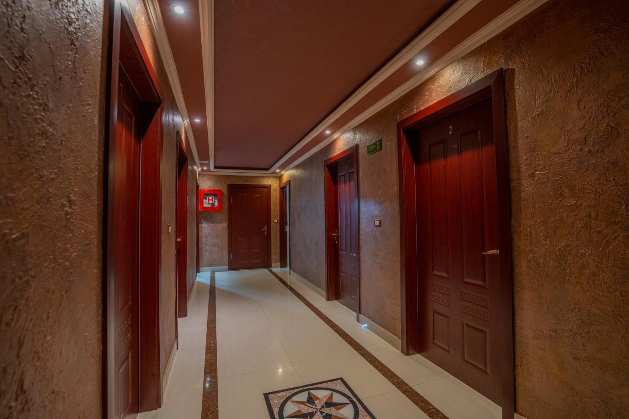 Hotel Carmen Shkodra Kültér fotó
