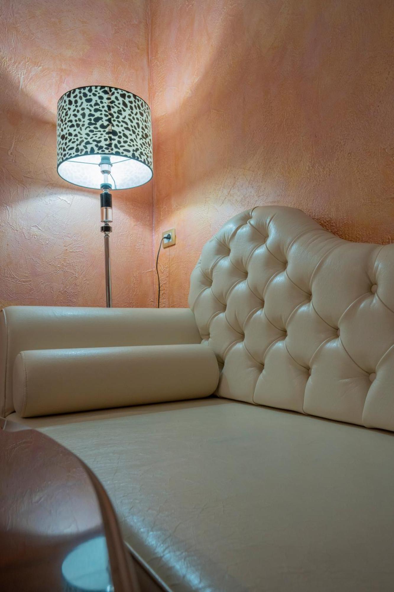 Hotel Carmen Shkodra Kültér fotó